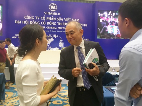 Tỉ phú Thái lại vung tiền gom cổ phiếu các ông lớn Việt - Ảnh 1. Tỉ phú Thái lại vung tiền gom cổ phiếu các ông lớn Việt - Ảnh 1.