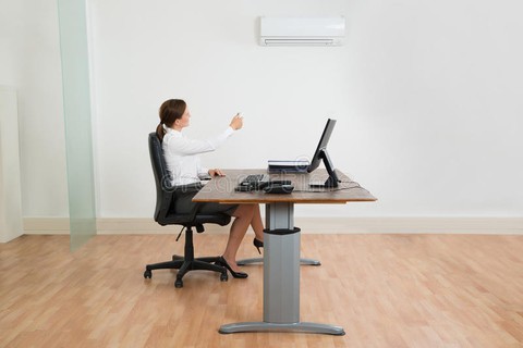 Những thói quen không tốt cho sức khỏe trong mùa hè - Ảnh 1. Những thói quen không tốt cho sức khỏe trong mùa hè - Ảnh 1.