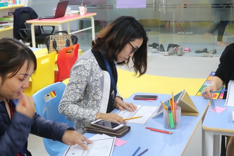 Thay vì họp, phụ huynh hãy trải nghiệm làm học sinh một lần - Ảnh 2. Thay vì họp, phụ huynh hãy trải nghiệm làm học sinh một lần - Ảnh 2.