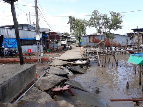 Biển “ăn” - người chạy - Ảnh 3. Biển “ăn” - người chạy - Ảnh 3.