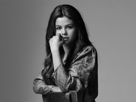 Selena Gomez và hình ảnh cô phù thủy trưởng thành tuổi 26 - Ảnh 15. Selena Gomez và hình ảnh cô phù thủy trưởng thành tuổi 26 - Ảnh 15.