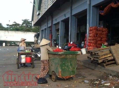 TP.HCM đẩy mạnh việc phân loại rác thải rắn tại nguồn - Ảnh 2. TP.HCM đẩy mạnh việc phân loại rác thải rắn tại nguồn - Ảnh 2.