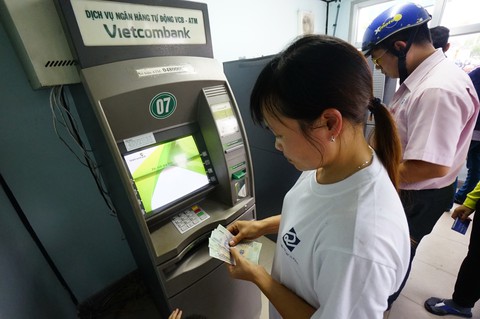Có thể bấm ngược mã PIN ATM để chống cướp? - Ảnh 1. Có thể bấm ngược mã PIN ATM để chống cướp? - Ảnh 1.