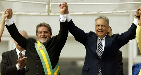 Giờ vào tù của cựu tổng thống Brazil tính từng phút - Ảnh 3. Giờ vào tù của cựu tổng thống Brazil tính từng phút - Ảnh 3.