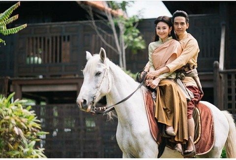 Nhân duyên tiền định và lý do Thủ tướng Thái phải gặp đoàn phim - Ảnh 6. Nhân duyên tiền định và lý do Thủ tướng Thái phải gặp đoàn phim - Ảnh 6.