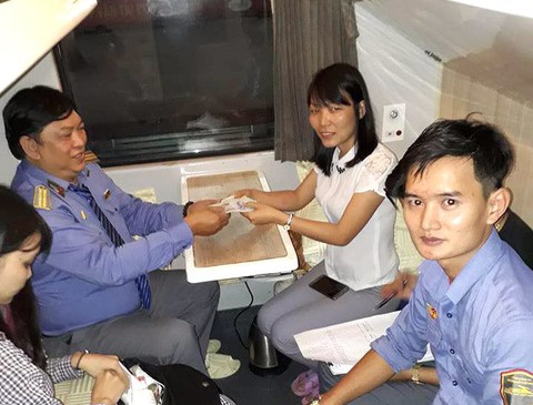 Thu nhập cao vẫn tham, nghèo mà trong sạch, vì sao? - Ảnh 1. Thu nhập cao vẫn tham, nghèo mà trong sạch, vì sao? - Ảnh 1.