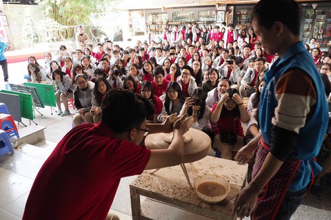 Các trường quận Tây Hồ dừng hoạt động dã ngoại sau khi một HS tử vong - Ảnh 1. Các trường quận Tây Hồ dừng hoạt động dã ngoại sau khi một HS tử vong - Ảnh 1.