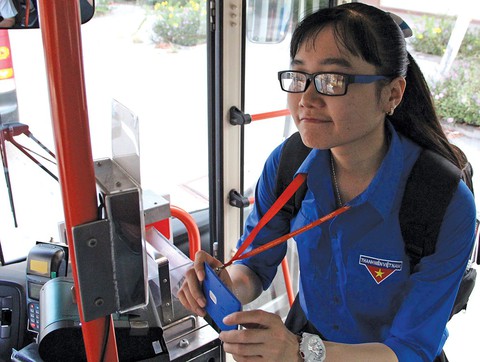 Buýt xanh lăn bánh nhanh kiểu Nhật - Ảnh 7. Buýt xanh lăn bánh nhanh kiểu Nhật - Ảnh 7.