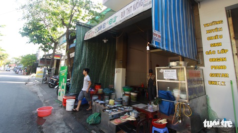 Đà Nẵng sẽ xử nghiêm vụ đánh phụ nữ trong quán bánh xèo - Ảnh 2. Đà Nẵng sẽ xử nghiêm vụ đánh phụ nữ trong quán bánh xèo - Ảnh 2.
