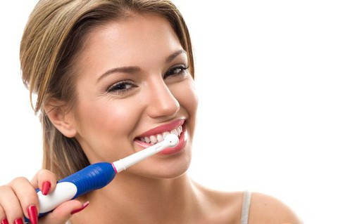 Những sai lầm phổ biến khi đánh răng - Ảnh 1. Những sai lầm phổ biến khi đánh răng - Ảnh 1.