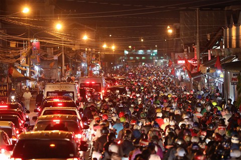 Sau tạm ngưng, phà Cát Lái tiếp nhận lại ôtô hướng TP.HCM - Đồng Nai - Ảnh 1. Sau tạm ngưng, phà Cát Lái tiếp nhận lại ôtô hướng TP.HCM - Đồng Nai - Ảnh 1.