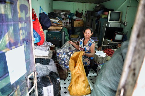 Những người dân Thủ Thiêm hàng chục năm miệt mài đòi công bằng - Ảnh 14. Những người dân Thủ Thiêm hàng chục năm miệt mài đòi công bằng - Ảnh 14.