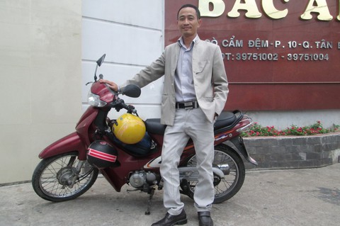 Hàng trăm người lạ đã ngồi sau xe tôi - Ảnh 1. Hàng trăm người lạ đã ngồi sau xe tôi - Ảnh 1.