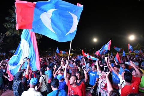 Malaysia: ông Mahathir bắt đầu dọa tính sổ Trung Quốc - Ảnh 2. Malaysia: ông Mahathir bắt đầu dọa tính sổ Trung Quốc - Ảnh 2.