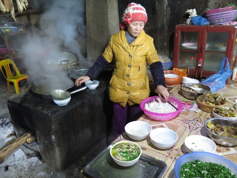 Món phở gác bếp Hà Giang, hương gạo nương ám khói - Ảnh 4. Món phở gác bếp Hà Giang, hương gạo nương ám khói - Ảnh 4.