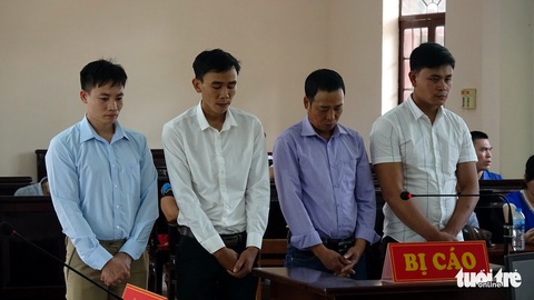 Phạt tiền 4 thủy thủ gây ra vụ chìm tàu làm 9 người chết - Ảnh 1. Phạt tiền 4 thủy thủ gây ra vụ chìm tàu làm 9 người chết - Ảnh 1.