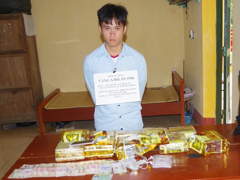 Biên phòng Thanh Hóa chặn 10 kg ma túy đá sắp ra Hà Nội - Ảnh 1. Biên phòng Thanh Hóa chặn 10 kg ma túy đá sắp ra Hà Nội - Ảnh 1.