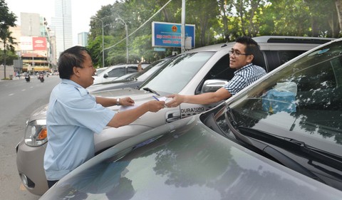 TP.HCM thu phí đậu ôtô 20.000 - 30.000đ/giờ - Ảnh 1. TP.HCM thu phí đậu ôtô 20.000 - 30.000đ/giờ - Ảnh 1.