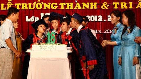 Không tổ chức lễ tri ân - trưởng thành phô trương, tốn kém - Ảnh 1. Không tổ chức lễ tri ân - trưởng thành phô trương, tốn kém - Ảnh 1.