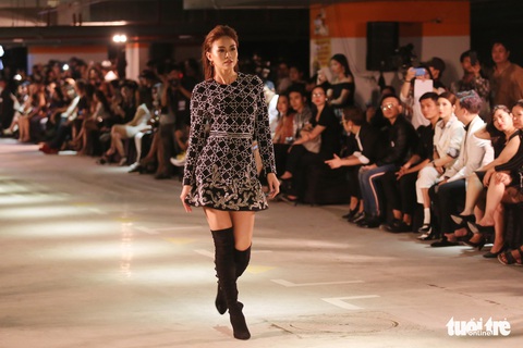 Phạm Hương lấp lánh ra mắt bộ sưu tập đầu tay Girl Boss - Ảnh 5. Phạm Hương lấp lánh ra mắt bộ sưu tập đầu tay Girl Boss - Ảnh 5.