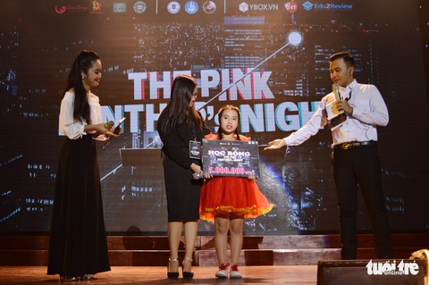 Đêm nhạc từ thiện gây quỹ cùng Ước mơ của Thúy - Ảnh 6. Đêm nhạc từ thiện gây quỹ cùng Ước mơ của Thúy - Ảnh 6.