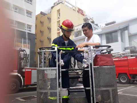 Chung cư 259 hộ, chỉ 41 hộ đăng ký tham gia tập huấn PCCC - Ảnh 7. Chung cư 259 hộ, chỉ 41 hộ đăng ký tham gia tập huấn PCCC - Ảnh 7.