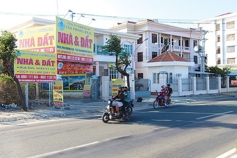 Sắp lên đặc khu, Bắc Vân Phong xuất hiện nạn đòi tiền bảo kê - Ảnh 1. Sắp lên đặc khu, Bắc Vân Phong xuất hiện nạn đòi tiền bảo kê - Ảnh 1.