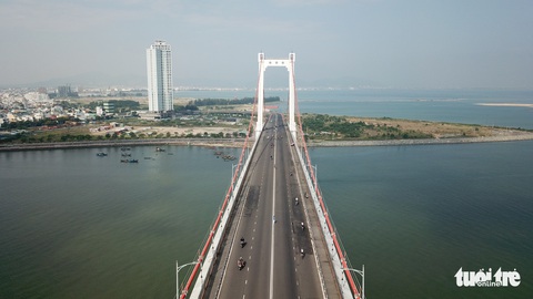 Những người sắt tranh tài tại Ironman lần 4 - Ảnh 6. Những người sắt tranh tài tại Ironman lần 4 - Ảnh 6.
