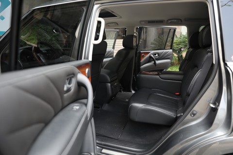 Đánh giá xe Infiniti QX80: có đáng để bỏ ra 6,9 tỉ? - Ảnh 3. Đánh giá xe Infiniti QX80: có đáng để bỏ ra 6,9 tỉ? - Ảnh 3.