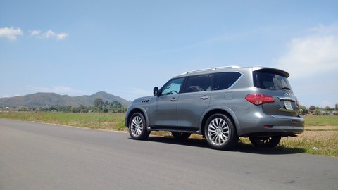 Đánh giá xe Infiniti QX80: có đáng để bỏ ra 6,9 tỉ? - Ảnh 5. Đánh giá xe Infiniti QX80: có đáng để bỏ ra 6,9 tỉ? - Ảnh 5.