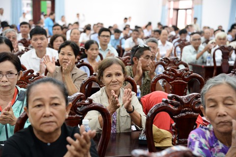 Bí thư Nguyễn Thiện Nhân hứa gặp dân Thủ Thiêm sau họp Quốc hội - Ảnh 2. Bí thư Nguyễn Thiện Nhân hứa gặp dân Thủ Thiêm sau họp Quốc hội - Ảnh 2.
