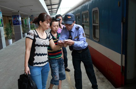 Đổi giờ khởi hành của 4 đoàn tàu Thống Nhất từ ngày 15-5 - Ảnh 1. Đổi giờ khởi hành của 4 đoàn tàu Thống Nhất từ ngày 15-5 - Ảnh 1.