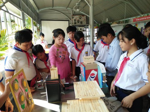 Sân chơi sáng tạo của học sinh trường làng - Ảnh 1. Sân chơi sáng tạo của học sinh trường làng - Ảnh 1.