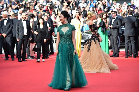 Cannes ngập tràn dàn người đẹp châu Á từ vô danh đến nổi tiếng - Ảnh 10. Cannes ngập tràn dàn người đẹp châu Á từ vô danh đến nổi tiếng - Ảnh 10.