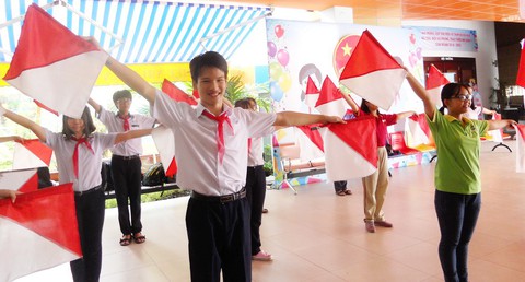 Kỷ niệm 77 năm thành lập Đội TNTP Hồ Chí Minh: Hai liên đội trưởng đa tài - Ảnh 1. Kỷ niệm 77 năm thành lập Đội TNTP Hồ Chí Minh: Hai liên đội trưởng đa tài - Ảnh 1.