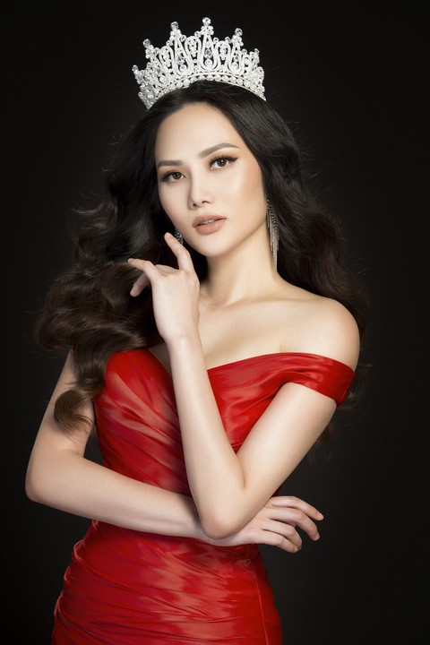 Diệu Linh khoe trang phục truyền thống trước đêm chung kết - Ảnh 3. Diệu Linh khoe trang phục truyền thống trước đêm chung kết - Ảnh 3.
