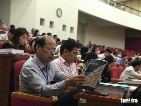 Sách giáo khoa mới sẽ được số hóa, đưa lên mạng - Ảnh 1. Sách giáo khoa mới sẽ được số hóa, đưa lên mạng - Ảnh 1.