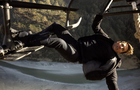 Tom Cruise U60 vẫn phong độ ngời ngời trong Nhiệm vụ bất khả thi 6 - Ảnh 9. Tom Cruise U60 vẫn phong độ ngời ngời trong Nhiệm vụ bất khả thi 6 - Ảnh 9.