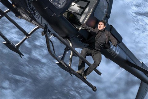 Tom Cruise U60 vẫn phong độ ngời ngời trong Nhiệm vụ bất khả thi 6 - Ảnh 3. Tom Cruise U60 vẫn phong độ ngời ngời trong Nhiệm vụ bất khả thi 6 - Ảnh 3.