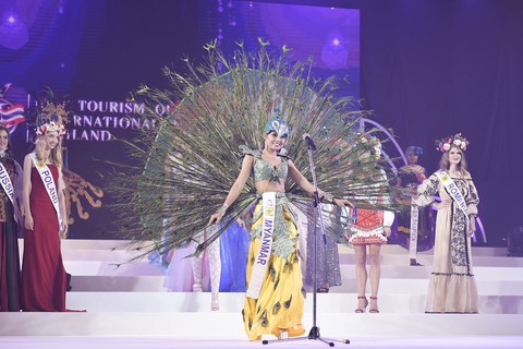 Diệu Linh khoe trang phục truyền thống trước đêm chung kết - Ảnh 7. Diệu Linh khoe trang phục truyền thống trước đêm chung kết - Ảnh 7.
