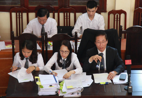 Bác sĩ Hoàng Công Lương: Tôi không nhận được bất kỳ cảnh báo nào - Ảnh 3. Bác sĩ Hoàng Công Lương: Tôi không nhận được bất kỳ cảnh báo nào - Ảnh 3.
