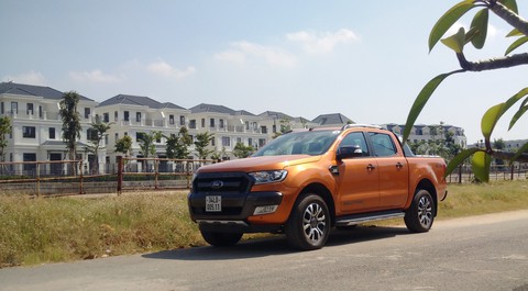 Đánh giá xe Ranger Wildtrak: Bán tải dạo phố, ổn không? - Ảnh 4. Đánh giá xe Ranger Wildtrak: Bán tải dạo phố, ổn không? - Ảnh 4.