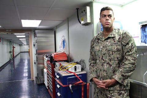 Siêu bệnh viện USNS Mercy của Hải quân Mỹ đến Nha Trang - Ảnh 13. Siêu bệnh viện USNS Mercy của Hải quân Mỹ đến Nha Trang - Ảnh 13.
