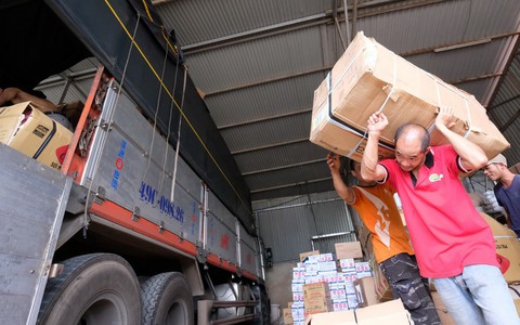 Tăng thuế xăng dầu kịch khung, cơ chế thị trường nên phải chấp nhận? - Ảnh 2. Tăng thuế xăng dầu kịch khung, cơ chế thị trường nên phải chấp nhận? - Ảnh 2.