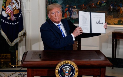 EU và Iran tìm được cách giữ thỏa thuận hạt nhân không có Mỹ - Ảnh 2. EU và Iran tìm được cách giữ thỏa thuận hạt nhân không có Mỹ - Ảnh 2.