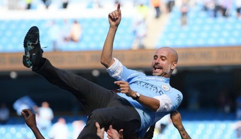 Guardiola quyết ở lại xây dựng đế chế với Manchester City - Ảnh 1. Guardiola quyết ở lại xây dựng đế chế với Manchester City - Ảnh 1.