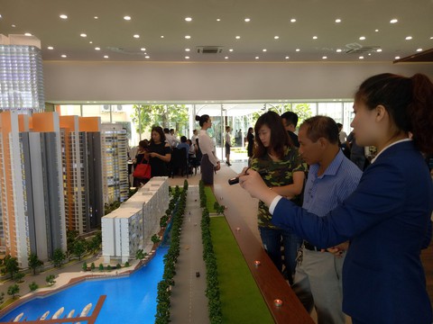 Nhà ở ngày càng xa tầm tay người dân - Ảnh 4. Nhà ở ngày càng xa tầm tay người dân - Ảnh 4.