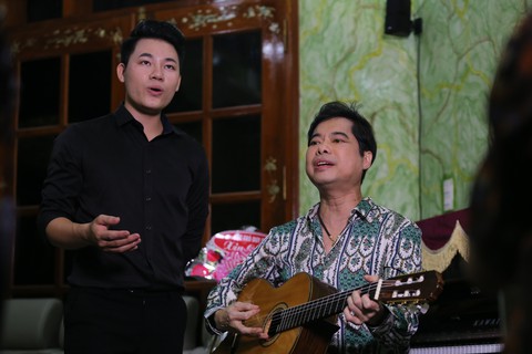Gặp tiến sĩ triết học vừa đoạt Quán quân Thần tượng Bolero - Ảnh 12. Gặp tiến sĩ triết học vừa đoạt Quán quân Thần tượng Bolero - Ảnh 12.