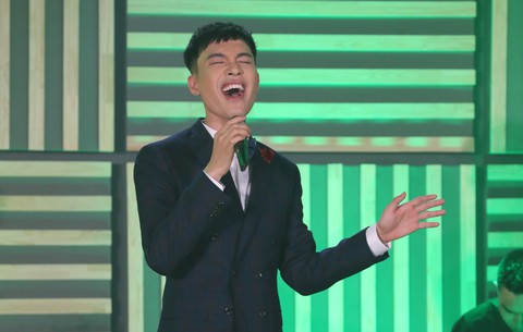 Quán quân Khởi đầu ước mơ tung album Nữ thần - Divas - Ảnh 3. Quán quân Khởi đầu ước mơ tung album Nữ thần - Divas - Ảnh 3.
