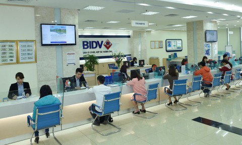 Khuyến mại cực lớn cho khách hàng ngân hàng bán lẻ - Ảnh 6. Khuyến mại cực lớn cho khách hàng ngân hàng bán lẻ - Ảnh 6.